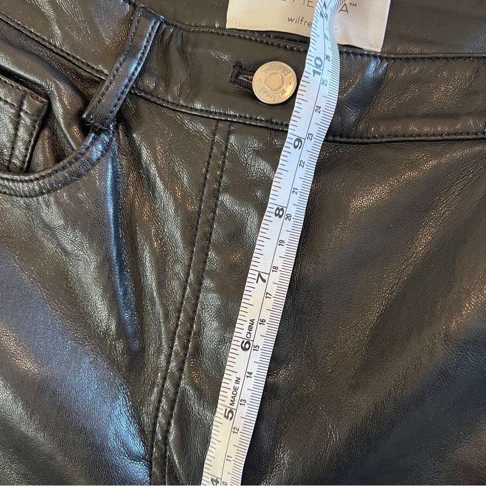 Aritzia Wilfred The Melina Pant Black Vegan Leather High Rise Straight Leg sz 4 - Picture 7 of 12